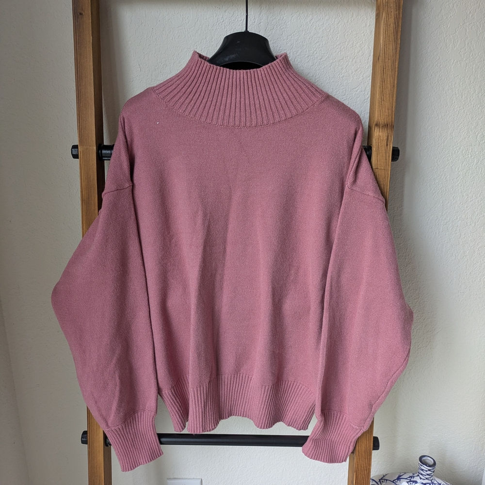 Ann Taylor Weekend Women's Dirty Pink Turtleneck Sweater - Size L